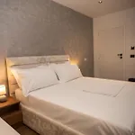 Klaus Center Hotell Tirana