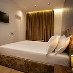 Klaus Center Hotel 4*