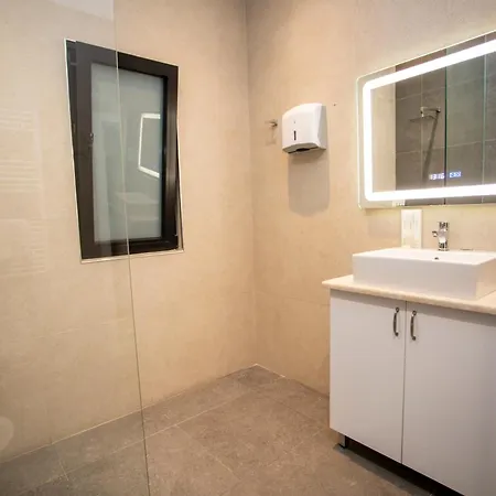 Klaus Center 酒店 4*