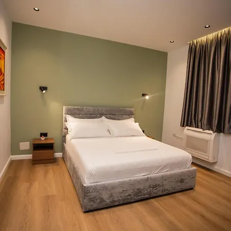 Hotel Klaus Center 4*