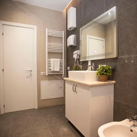 Klaus Center 酒店 地拉那