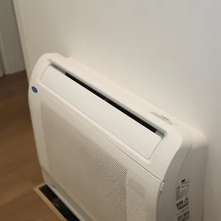 Klaus Center מלון 4*