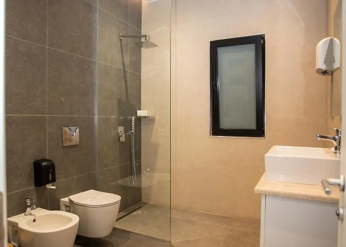 Klaus Center 4* Tirana