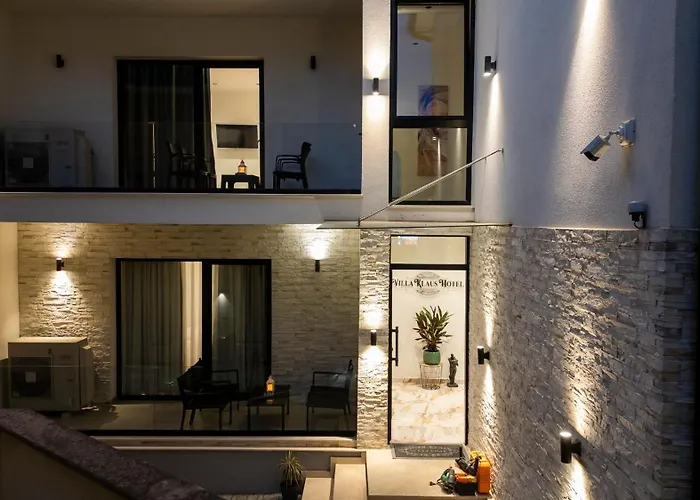 Klaus Center טיראנה