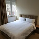 Klaus Center 4* 티라나