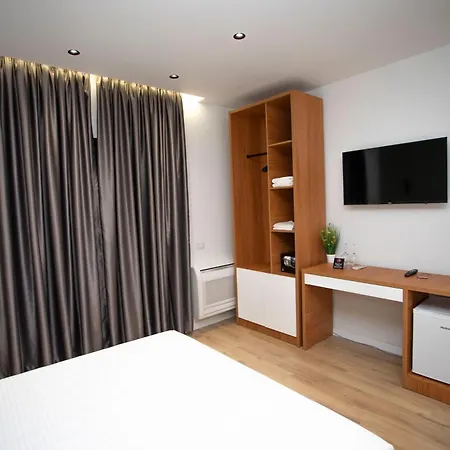 Klaus Center Hotel 4*