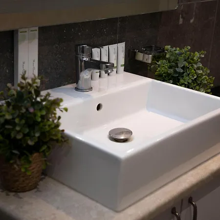 Klaus Center Hotel 4*