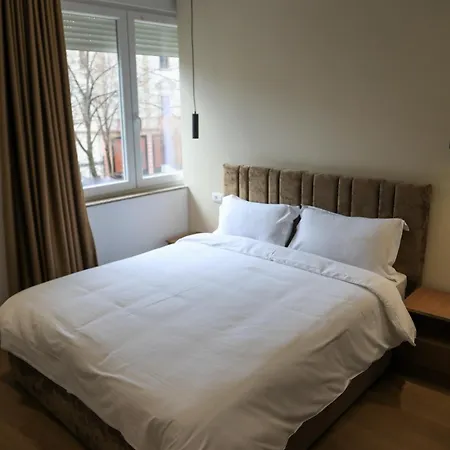 Klaus Center 4* Tirana