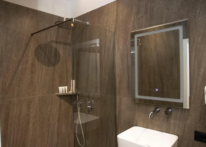 Klaus Center 4* Tirana